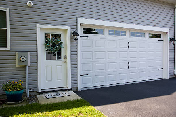 24/7 Emergency Garage Door Panel Replacement experts in Archer City, TX